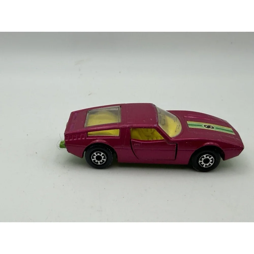 Vintage Matchbox Lesney No. 32 Maserati Bora Magenta Pink Made in England